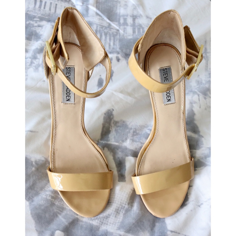 Steve Madden Nude Heels
